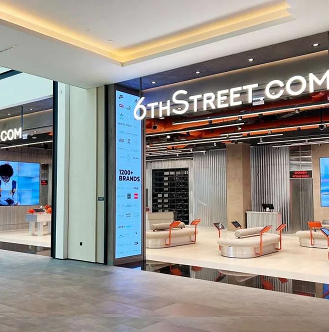 6thStreet Mobile Commerce Case Study by KKRF Group